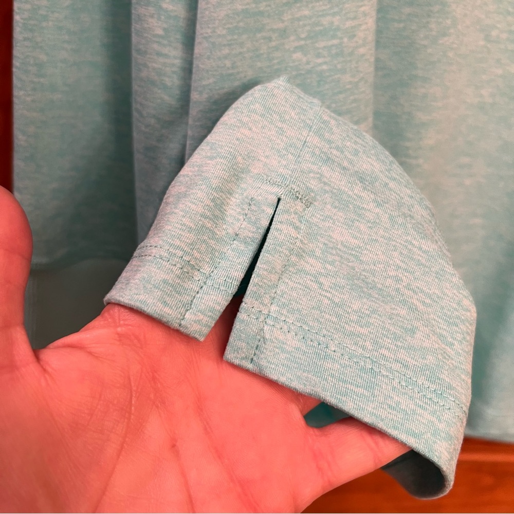 Nike Running Dri-Fit long sleeve shirt with monkey-cuffs (color- seafoam) - Picture 6 of 8